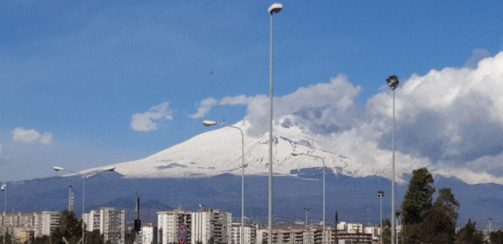 ETNA/2: Emissione cenere  Permane spazio aereo chiuso